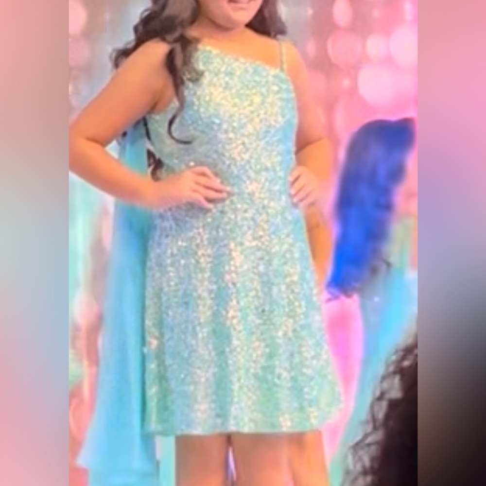 Ashley Lauren Girls size 16 Aqua Blue Sequence Pageant Dress W/Cape